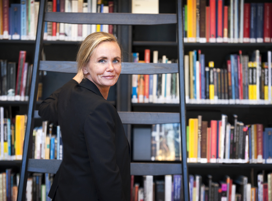 Liesbeth Homans Liesbeth Homans