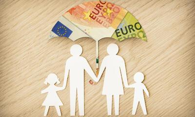 Gezin - geld - paraplu